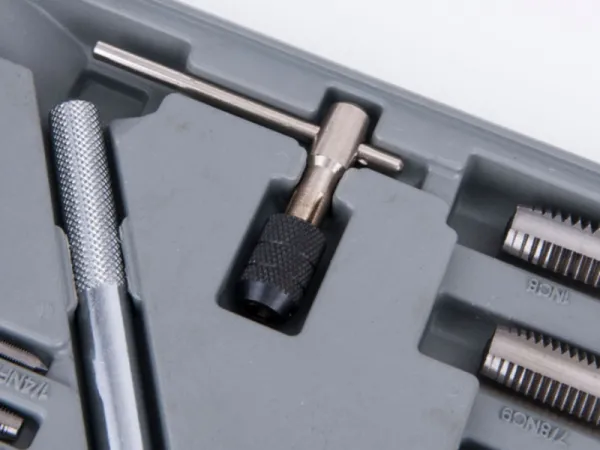 Juego de machos y matrices métricos de 45 piezas