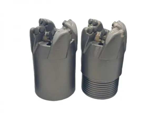 Broca sin núcleo de cuatro alas en espiral