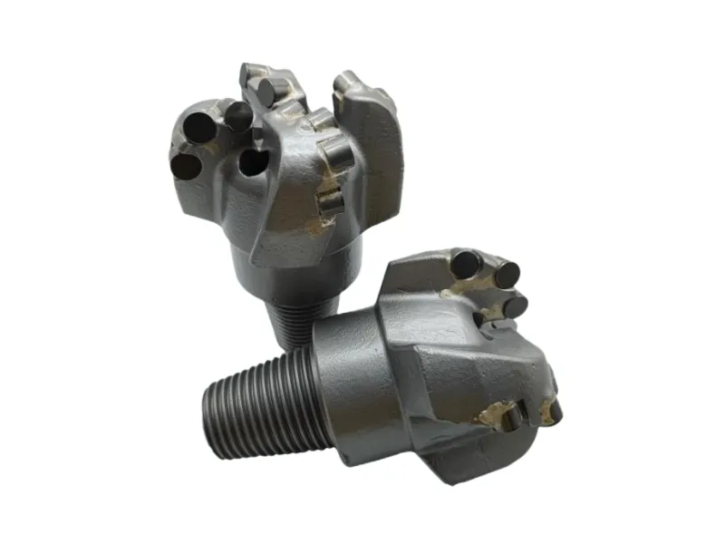 Broca PDC de arco de cuatro alas