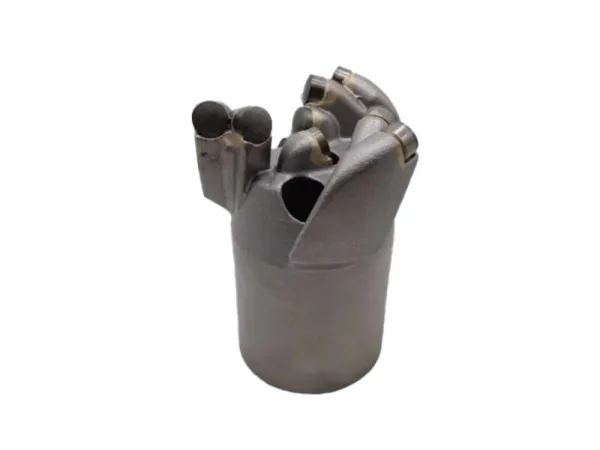 Broca empotrada en espiral de tres alas